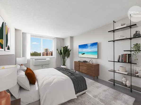 118-17 Union Turnpike image 2 of 25