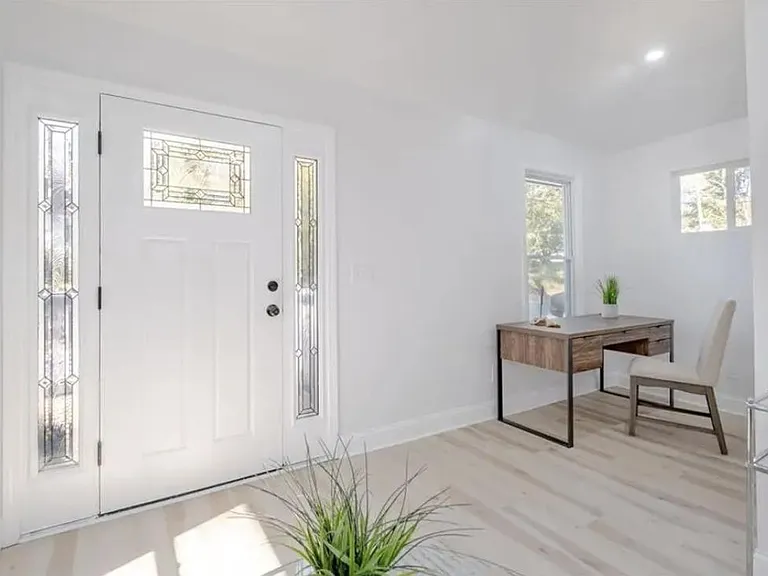 763 Center Hill Ave NW — Photo 6