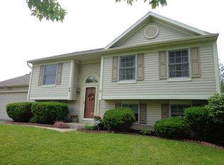 49 Constitution Cir, Rochester, NY 14624