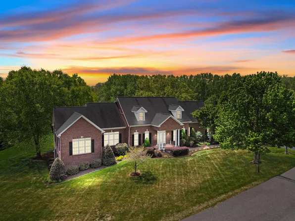 580 Loretto Dr, Wytheville, VA 24382