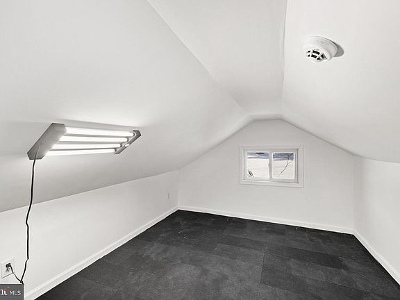 4th image of 9 Kelley Rd