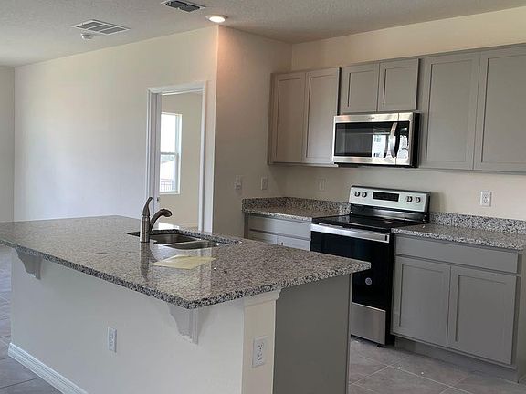 2nd image of 2522 Sandy Creek Ln