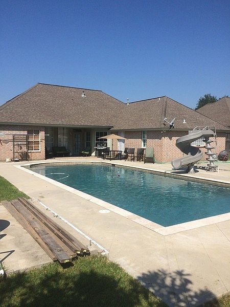 2nd image of 310 Field Crest Pkwy