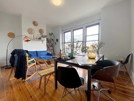 Rented by Native Real Estate LLC | media 8