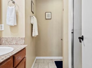 6299 W Milliken Bnd, Fayetteville, AR 72704