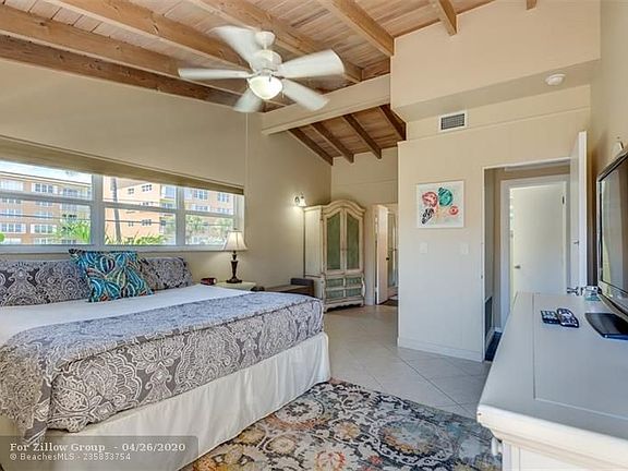 4th image of 4520 El Mar Dr Suite 38