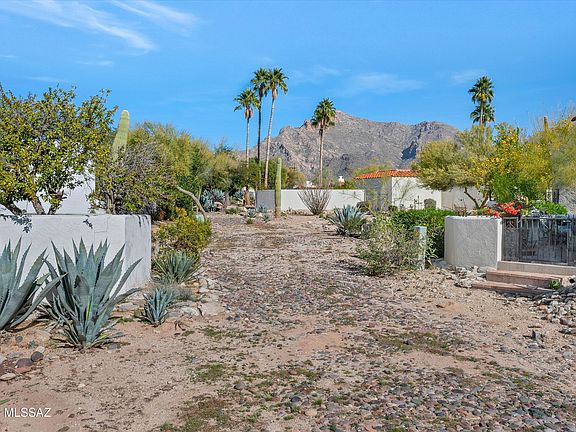 5th image of 7552 N Palm Cir