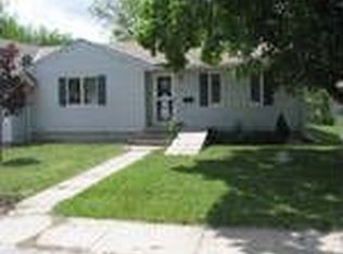 307 Miller Ave, Bertrand, NE 68927