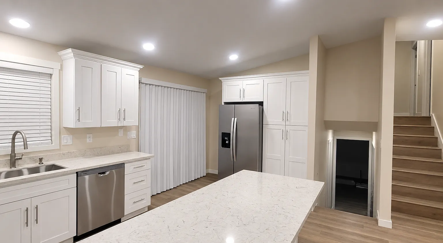 3 bed, 2.5 bath, 1420 sqft, $3,295 — Photo 4