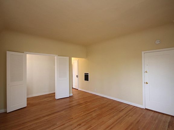 3rd image of 49 N Berkeley Ave APT 3