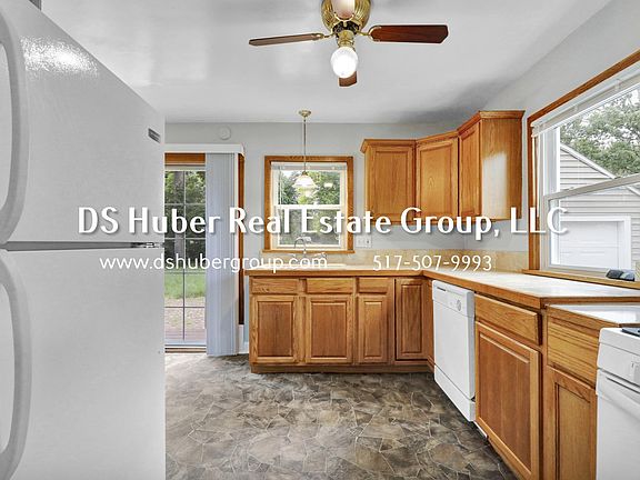 3rd image of 6400 Coulson Ct