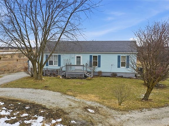 3rd image of 4075 Russia Versailles Rd