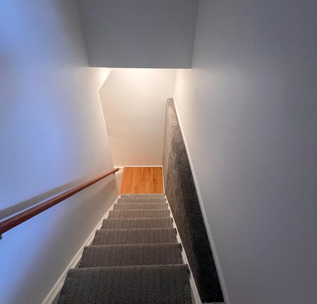 2 bed, 900 sqft, $1,350 — Photo 2