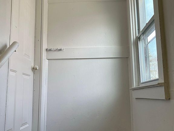 2nd image of 2180 Olive Ave Unit 3