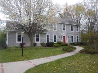 684 Bradford Way, Hartland, WI 53029