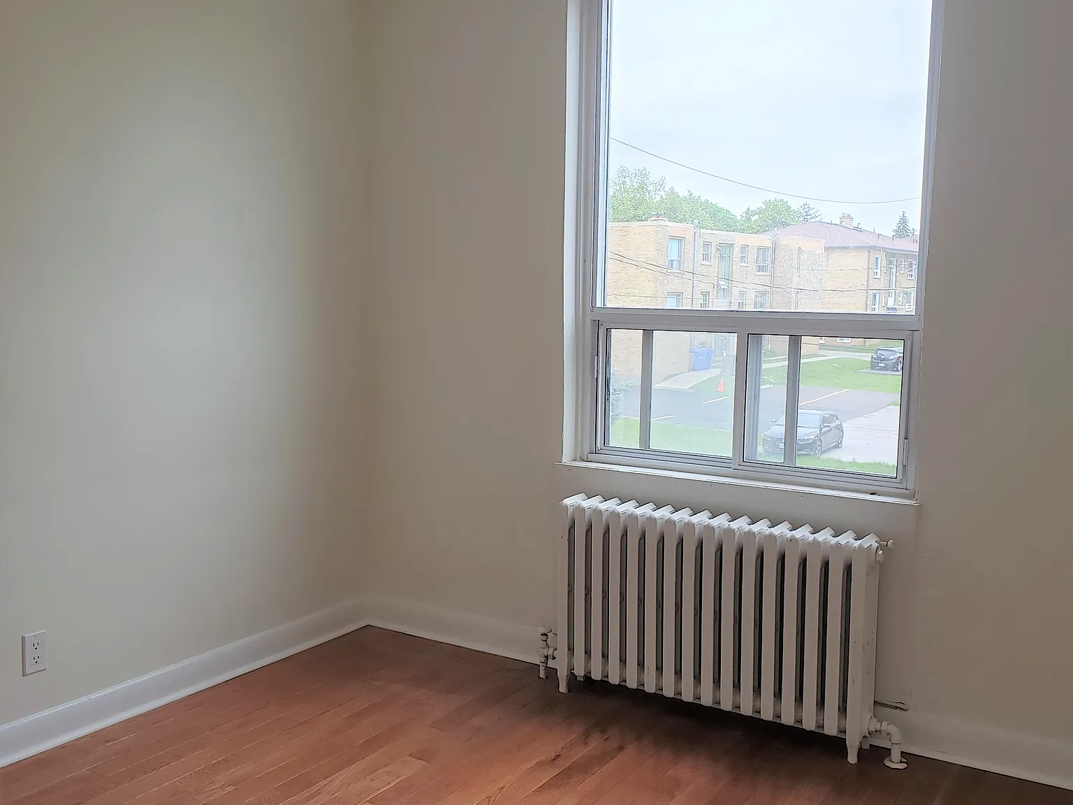 164 Felan Avenue Oakville — Photo 4