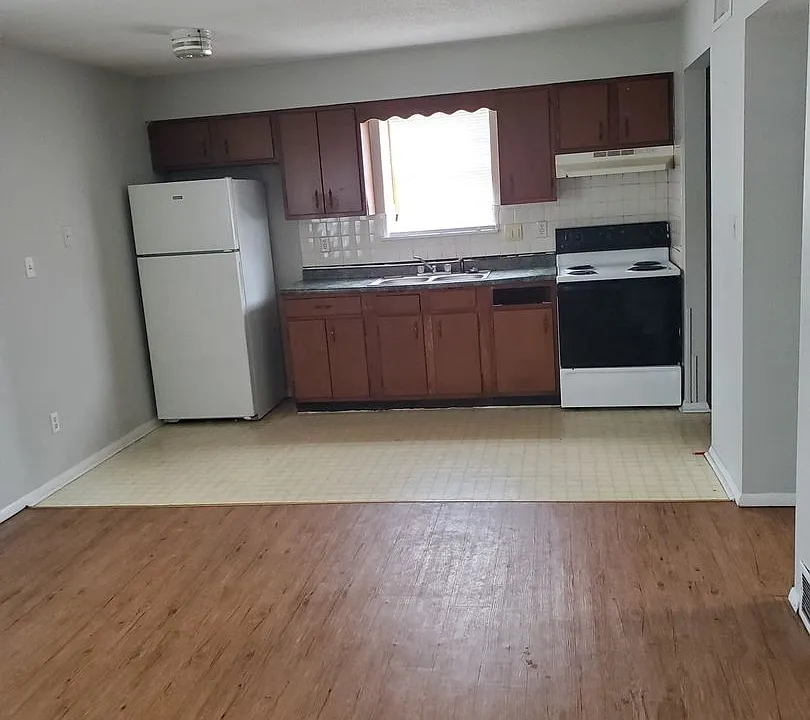 734 Demaret Dr