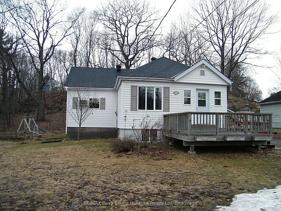 3rd image of 94 William St