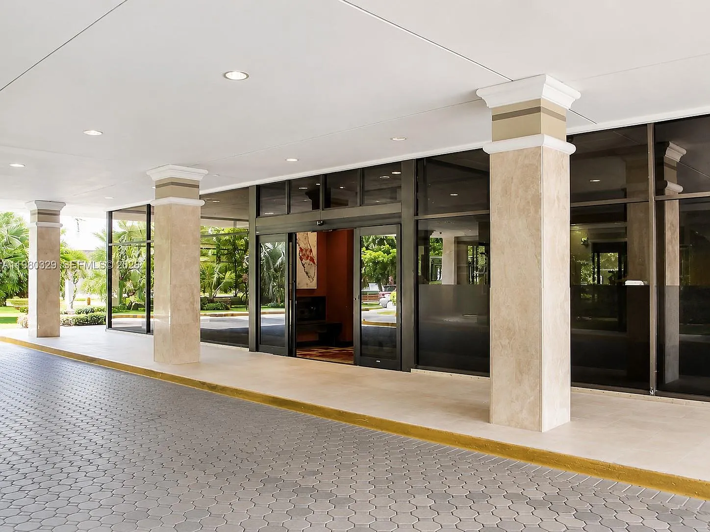 Coastal Towers Condo — Photo 3