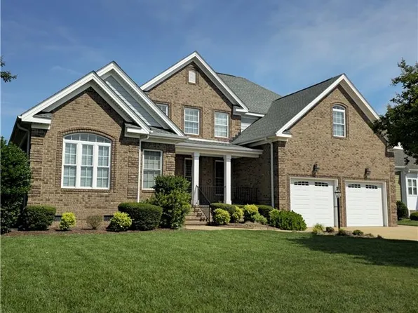 3119 Summerhouse Dr, Suffolk, VA 23435