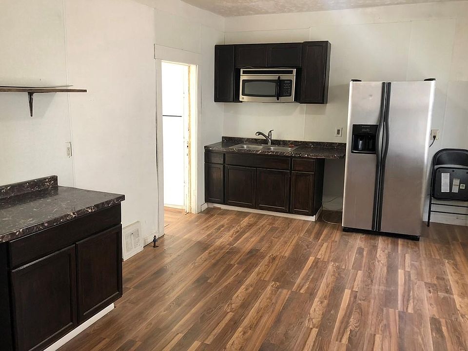 1st image of 5716 Fullerton Ave #1