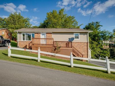 537 Maid St, Pounding Mill, VA, 24637
