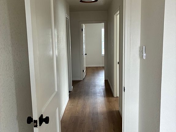 3rd image of 3111 N Hancock Ave