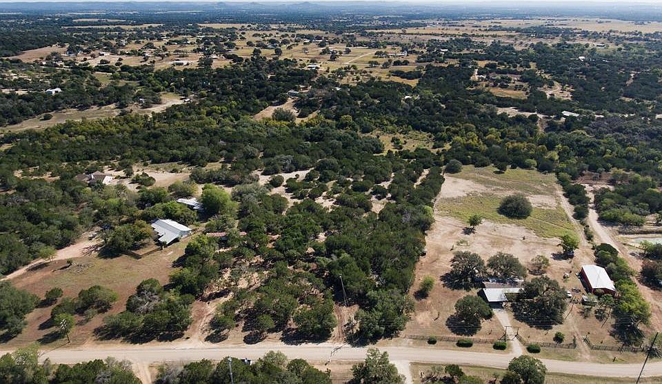1st image of 941 English Hollow Dr
