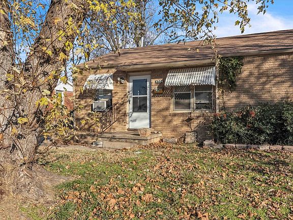4th image of 4504 S Drexel Ave