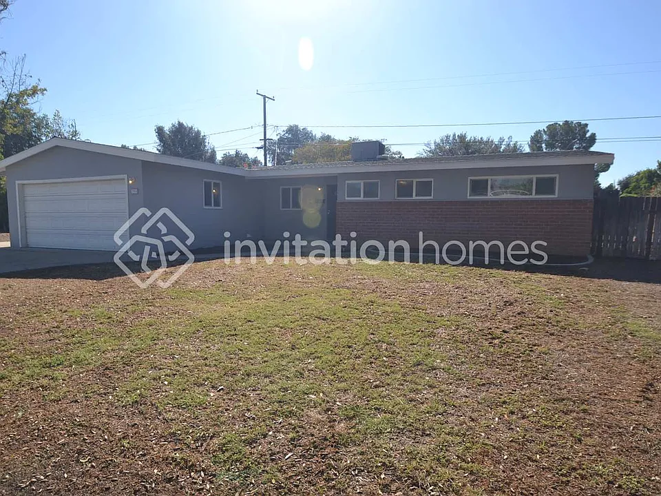 2994 Kathleen St