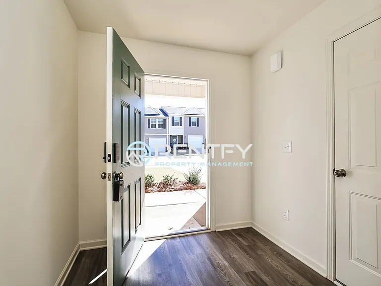 109 Span Ln — Photo 3