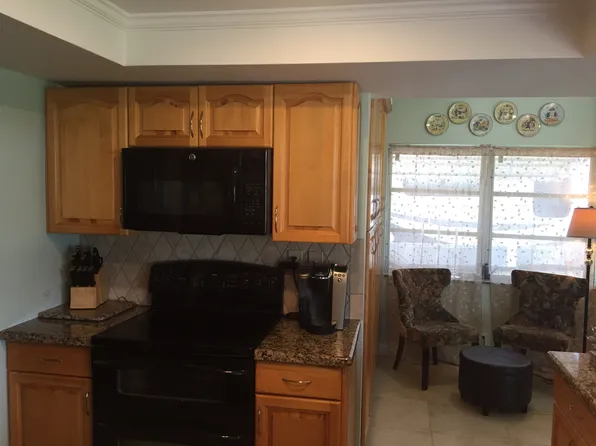 710 SE 2nd Ter, Pompano Beach, FL 33060