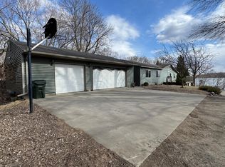 37060 Fawn Ave, Waseca, MN 56093