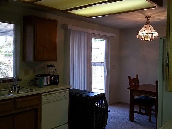 3rd image of 1402 Beekman Ave