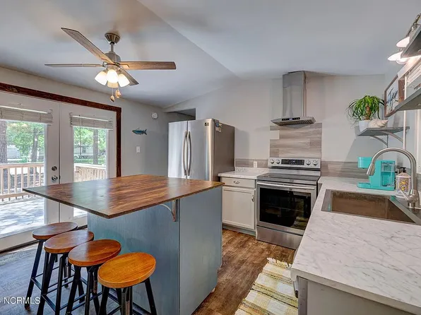 9913 River Rd Trlr 30, Wilmington, NC 28412