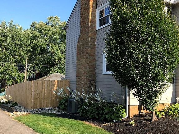 5th image of 727 Heltman Ave