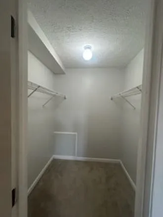 Bairsford Place Apartments — Photo 4