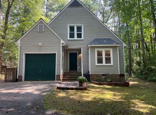 2907 Cove Ridge Cir, Midlothian, VA 23112