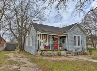 331 N Rusk St, Gainesville, TX 76240