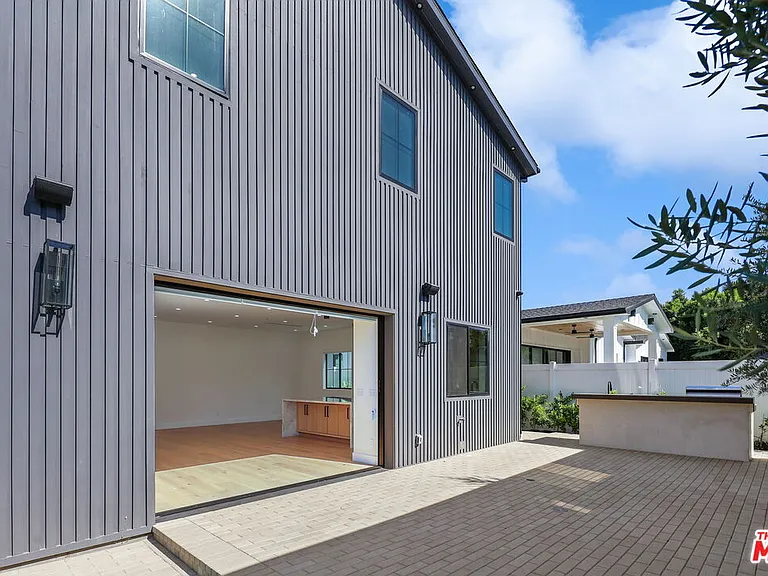 5917 Rhodes Ave — Photo 49