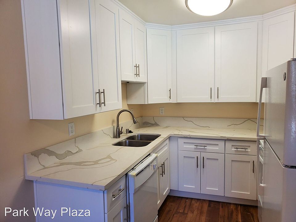 1st image of 545 Park Way #27