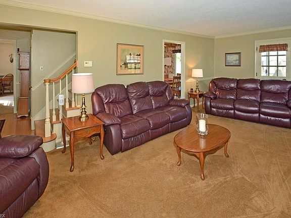 4th image of 27312 Georgetown Dr