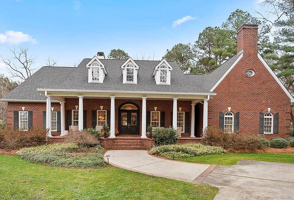 1st image of 907 Hunters Creek Blvd