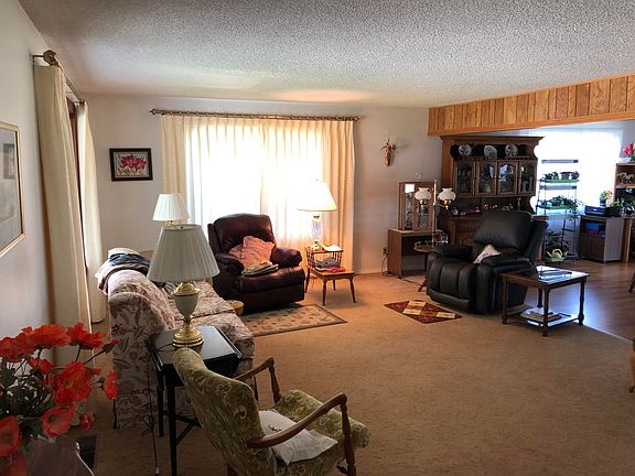 4th image of 906 Stingy Ln