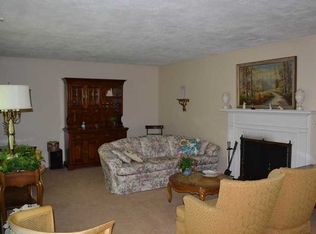 201 Sycamore Ln, Greenfield, IN