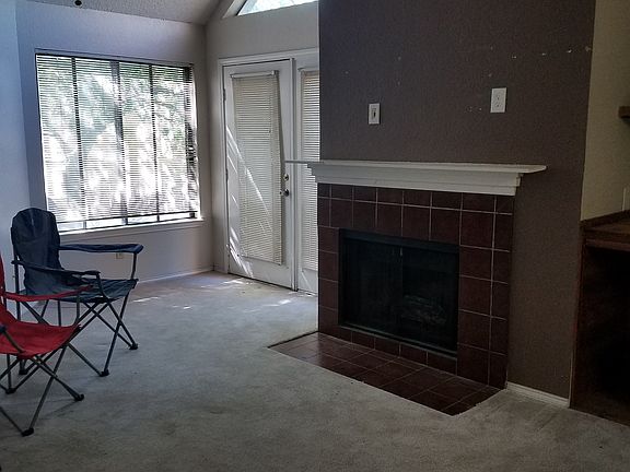 2nd image of 2314 Bamboo Dr APT I203