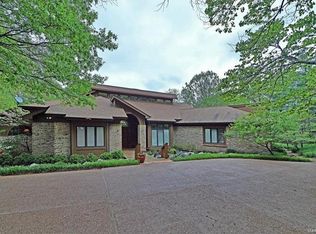 228 Sugar Creek Ridge Dr, Saint Louis, MO