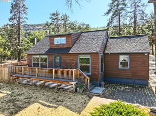 3016 W 10th St, The Dalles, OR 97058