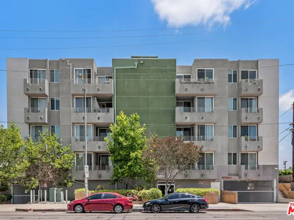5818 Whitsett Ave #402, Valley Village, CA 91607