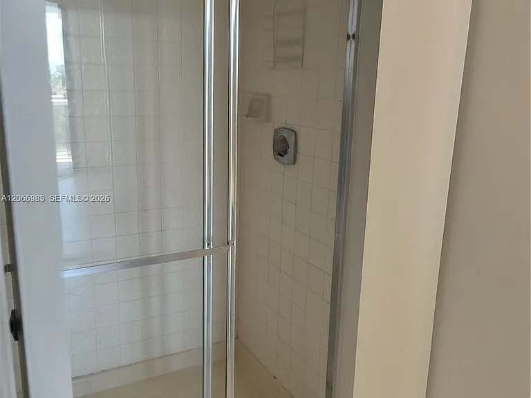 3610 Yacht Club Dr #514 — Photo 38